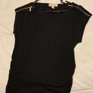Black Michael kors shirt with zippers and stretch